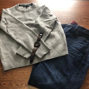Gray fine wool Banana Republic sweater